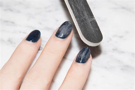 Click here to find out about gel manicures and why rather than drying by airing, gel nail polish dries through a uv dryer used to cure the gel nail polish. How to Remove Gel Nail Polish at Home