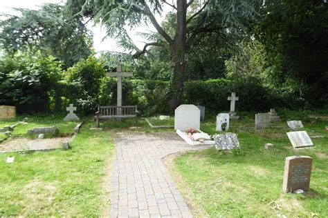 History notes on lawrence of arabia, t.e. Grave of T.E. Lawrence, Moreton Church Cemetery - Moreton ...