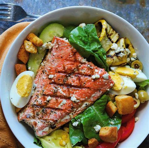 Perfect Grilled Salmon Salad With Summer Vegetables The 2 Spoons