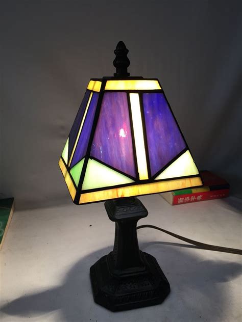 factory price tiffany lamps art deco purple stained glass small table lamp living room bedroom