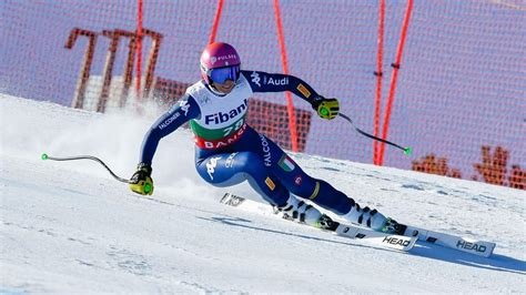 Pour le matériel, voir ski (matériel). LIVE | Der Damen-Super-G in Bansko - Ski Alpin | SportNews.bz