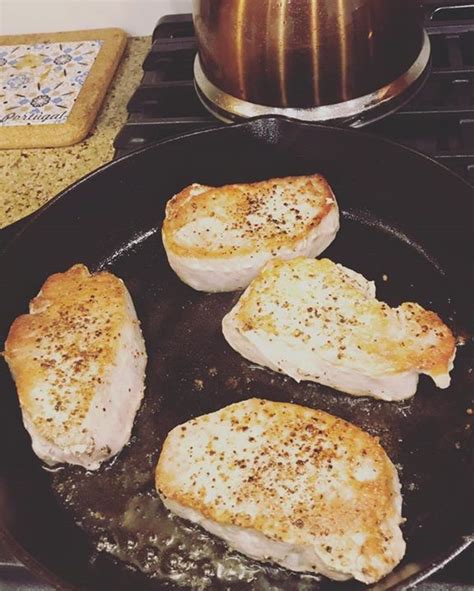 These pork chops are marinated to make them extra flavorful and tender. Pork chops in a honey garlic glaze (Ina Garten community) | pamelajean | Copy Me That