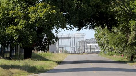 Fifth Woman Dies Of Covid At Fort Worth Texas Federal Prison Fort