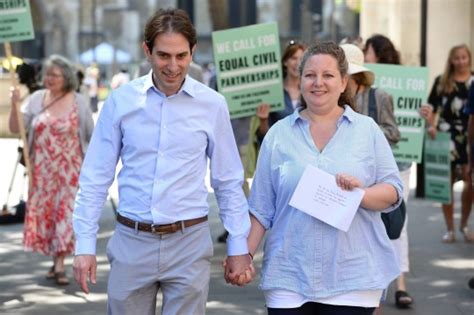 straight couples will be able to enter civil partnerships for the first time metro news