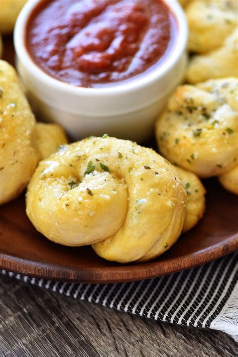 These Garlic Parmesan Knots Are Buttery Cheesy Golden Bites Of Heaven