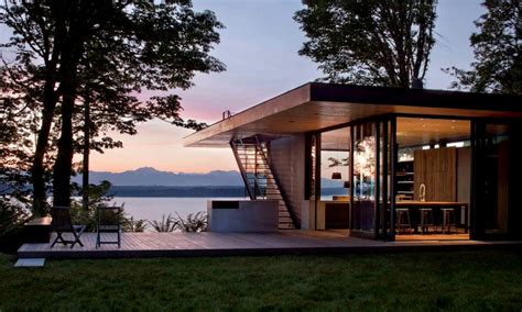 It includes a great room, kitchen, master bedroom and full bath on the first floor. Contemporary Lake House Plans Modern Lake House Design ...