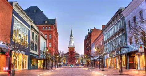 7 Most Enchanting Downtowns In Vermont During The Fall