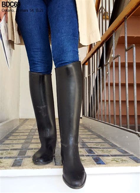 rubber riding boots and jeans reitstiefel gummistiefel stiefel