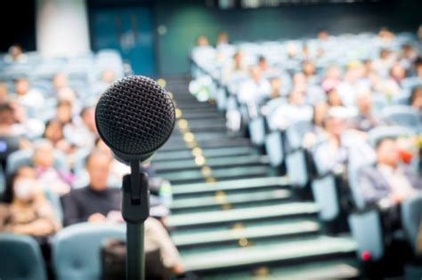 How To Become A Keynote Speaker Step By Step The Frisky