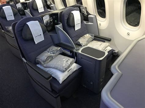 Review United Airlines 787 9 Polaris Business Class Los Angeles To