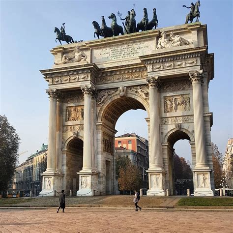 milan arco della pace piazza sempione nel 2019 italia luoghi da visitare e milano