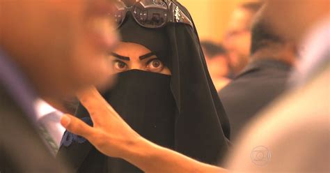 g1 mulheres votam pela primeira vez em eleições na arábia saudita notícias em mundo