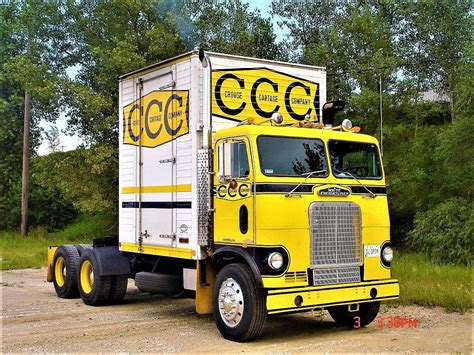 Pin By Don Luney On White Freightliner Coe In 2020 Diesel Trucks