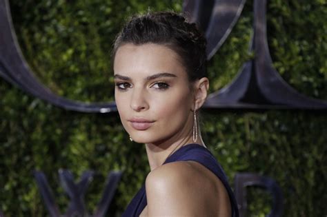 Emily Ratajkowski Wows At We Are Your Friends Premiere