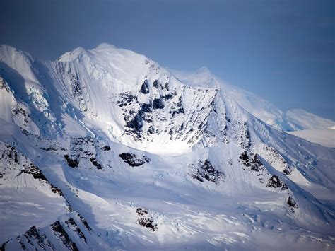 Trapped How One Climber Survived Four Days On Mount Logan