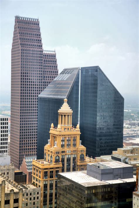 Think You Know Houstons Skyscrapers Think Again Houstonia
