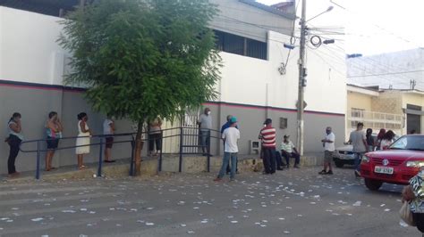 Em Dia De Eleição Candidatos Sujam Ruas De Bom Jesus Da Lapa Com ‘santinhos Notícias Da Lapa