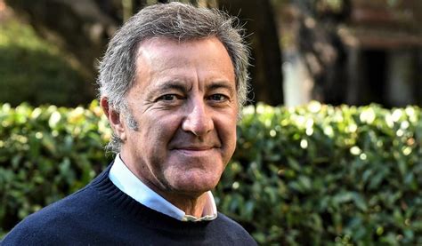 Attore, regista, produttore e direttore artistico del teatro eliseo. Luca Barbareschi: vita privata, età, carriera, Instagram ...
