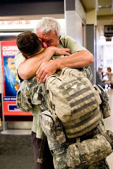 23 Touching Photos Of Soldiers Returning Home From War That Will Make You Shed At Least One Tear