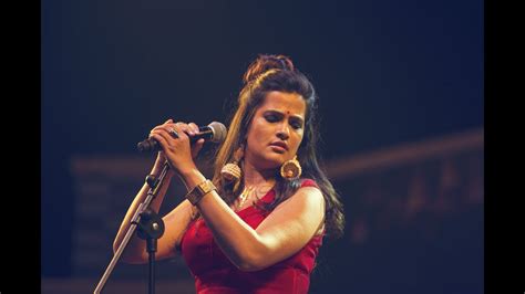 Sona Mohapatra Sings Marathi Song Gagan Sadan Live Youtube