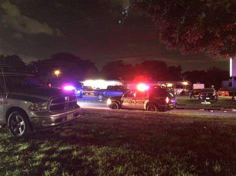 One killed, three injured in shooting at NW Houston bar, police say