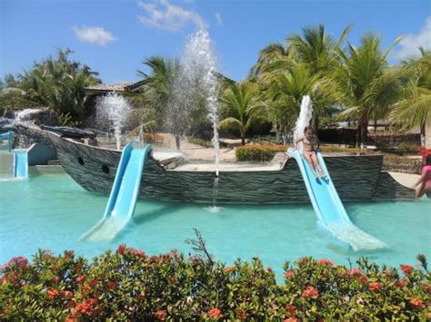 Foto De Manoa Park Maxaranguape Barco Na Piscina E Escorregadores