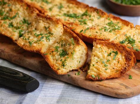 The Best Garlic Bread Recipe Food Network Kitchen Food Network