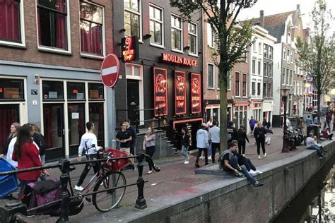 Amsterdam Visite Du Quartier Rouge Et Dun Coffee Shop Getyourguide