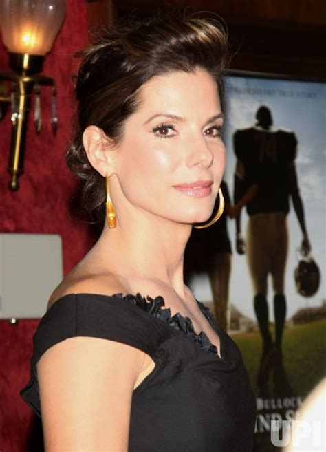Photo Sandra Bullock Attends The Blind Side Movie Premiere In New