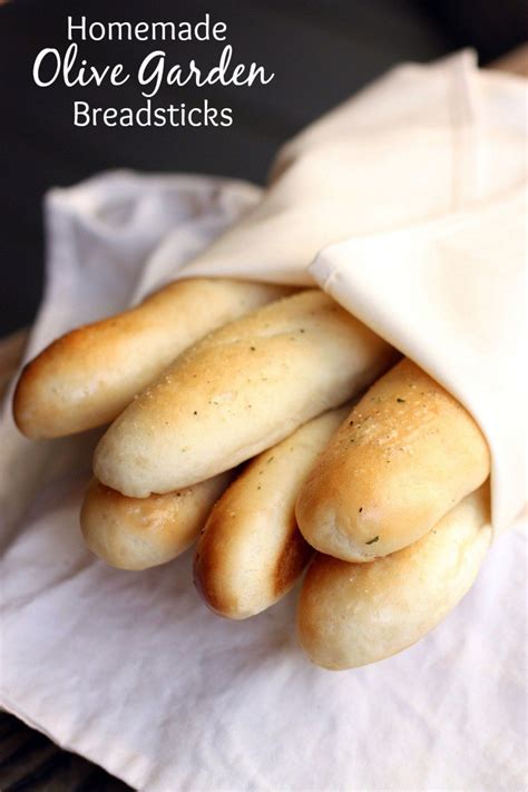 Homemade Olive Garden Breadsticks Recipe Recipes Homemade Bread Food