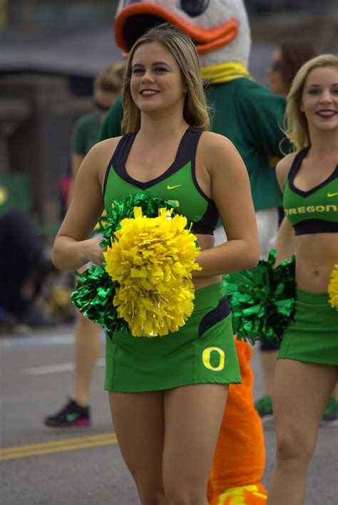 Oregon Ducks Cheer Squad Some Of The OSU Ducks Cheer Squad Flickr