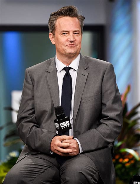 Fans worried matthew perry suffered a drugs relapse when he was filmed with slurred speech during a now a source has told the sun that matthew had actually undergone an emergency dental. 'Friends' Star Matthew Perry, 51, Is Engaged To GF Molly Hurwitz After 2 Years Of Dating ...