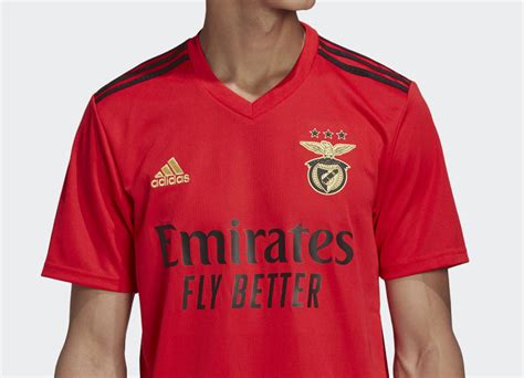 Zusätzlich wird in einer tabelle das durchschnittsalter. Benfica 2020-21 Adidas Home Kit | 20/21 Kits | Football ...