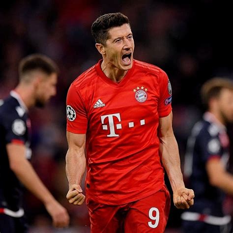 Pin By Nate On Bayern Munich ️ ️ Robert Lewandowski Lewandowski Fc Bayern Munich
