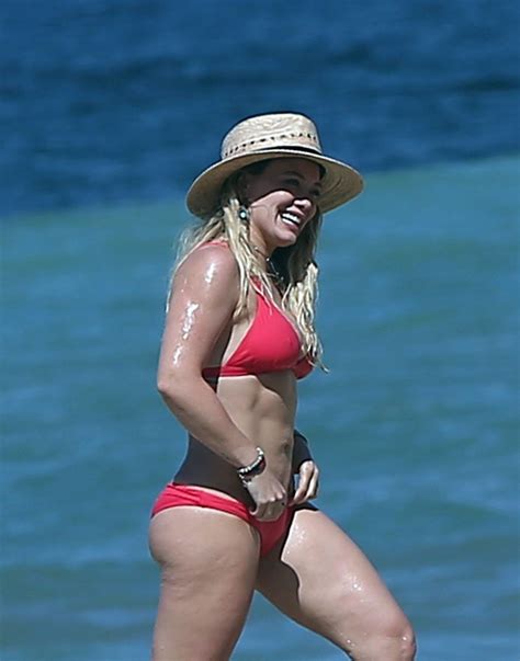Hilary Duff Sexy 45 Photos TheFappening