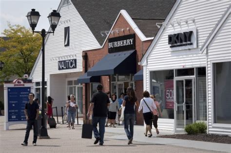 Woodbury Common Premium Outlets Another Outlet Option In New York