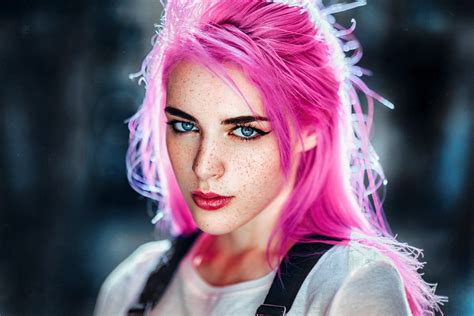 2048x1367 Woman Lipstick Model Girl Freckles Pink Hair Face