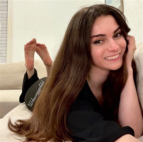 Wrinkled Soles And Smiles Rthepose