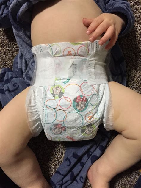 Mommy's Favorite Things: Huggies® Snug & Dry Ultra Diapers Review