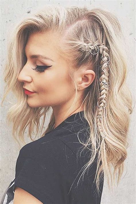 These are rather versatile, including loose styles on the basis of bob haircut and various updos with braiding, twists or ponytails. Prom Hairstyles for Medium Hair