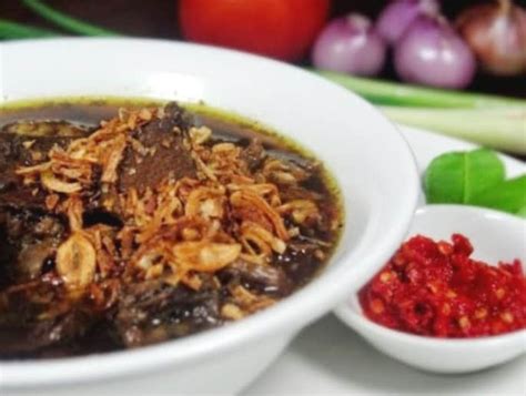 Resep cara membuat rawon yang enak beserta bumbunya hasil pencarian untuk rawon sapi surabaya 59 resep masakan rumahan yang mudah dan enak lihat juga resep rawon daging sapi. Resep Rawon Setan Enak Spesial, Ini Dia Trik Supaya Lezat