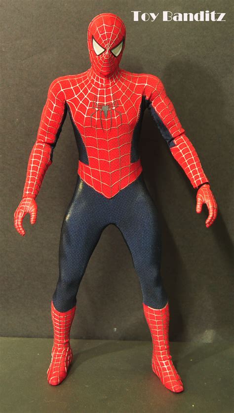 It was directed by sam raimi from a screenplay by raimi, . toy banditz: SPIDERMAN 3 BY HOT TOYS