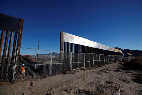 Nearly 700 Miles Of Fencing At The Us Mexico Border Already Exist Abc