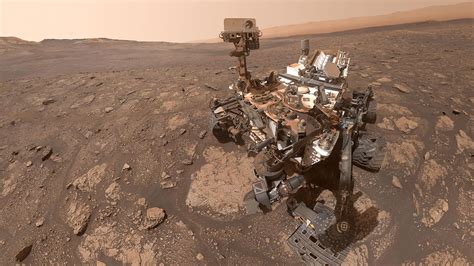 Perseverance's pictures from mars show nasa rover's new home. NASA's Curiosity Mars Rover Takes New 'Selfie' At 'Mary ...