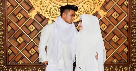 Berikut ini doa untuk anak sakit tersebut kami bahas satu persatu. Berangkat Umrah, Guntur Triyoga Berdoa Dikaruniai Anak ...