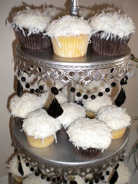 Buttercream Bites Black And White Themed Wedding Cupcakes