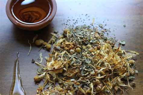 Making Herbal Infused Oils: The Ultimate How To Guide | Growing Up Herbal