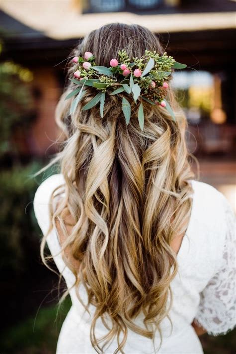20 Fall Wedding Hairstyles With Flowers Hi Miss Puff