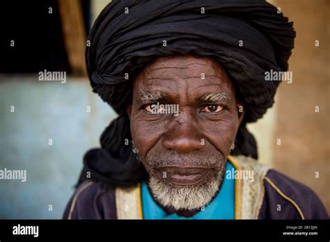 African Senior Man Portrait Headdress Hi Res Stock Photography And