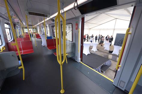 wiener linien präsentieren x wagen wien orf at